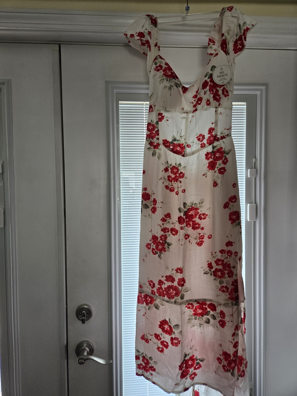 NEW Open Tie Back w/ Pockets Hollister Red & White Dress Size Medium